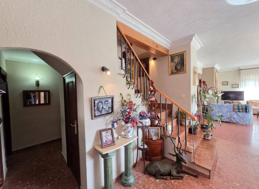 Resale - Villa - Elda - Edge of town