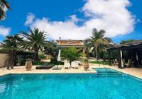 Resale - Villa - Elda