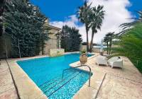 Resale - Villa - Elda