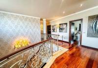 Resale - Villa - Elda