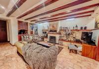 Resale - Villa - Elda