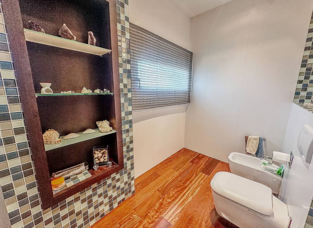 Resale - Villa - Elda