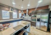 Resale - Villa - Elda