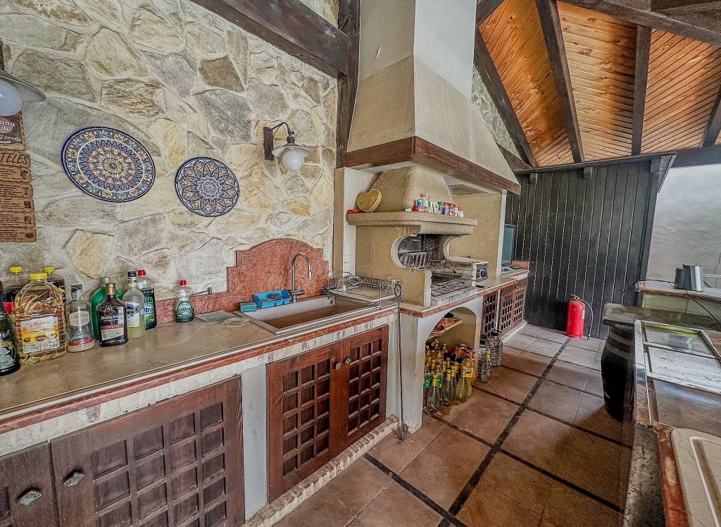 Resale - Villa - Elda