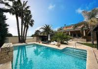 Resale - Villa - Elda