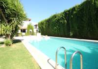 Resale - Villa - Elda