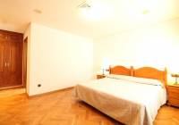 Resale - Villa - Elda