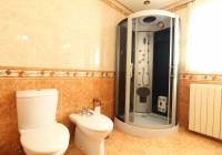 Resale - Villa - Elda