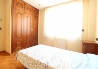 Resale - Villa - Elda