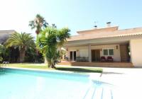 Resale - Villa - Elda