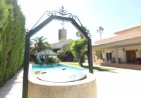 Resale - Villa - Elda