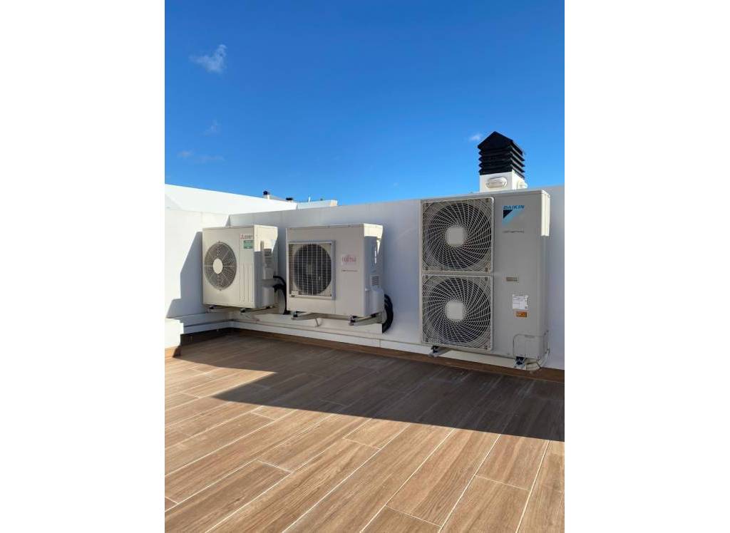 Resale - Villa - Finestrat - Finestrat Urbanizaciones