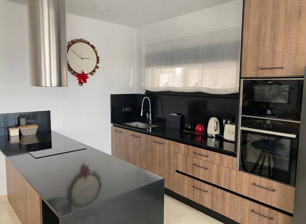 Resale - Villa - Finestrat - Finestrat Urbanizaciones