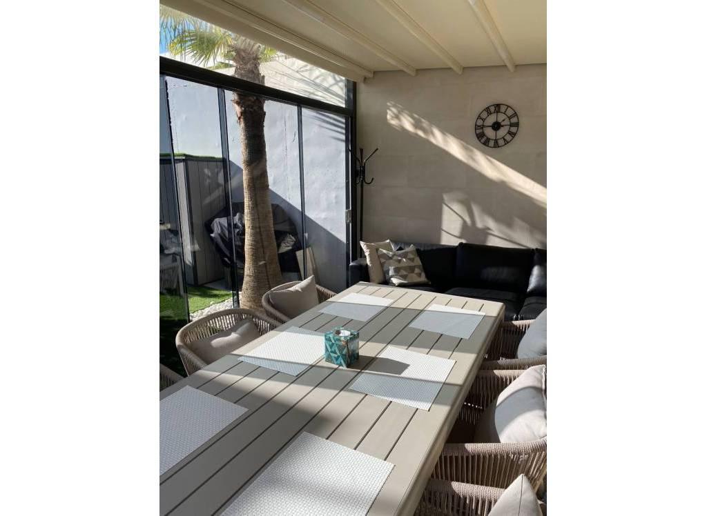 Resale - Villa - Finestrat - Finestrat Urbanizaciones