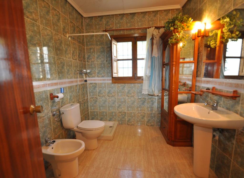 Resale - Villa - Fortuna - Edge of town