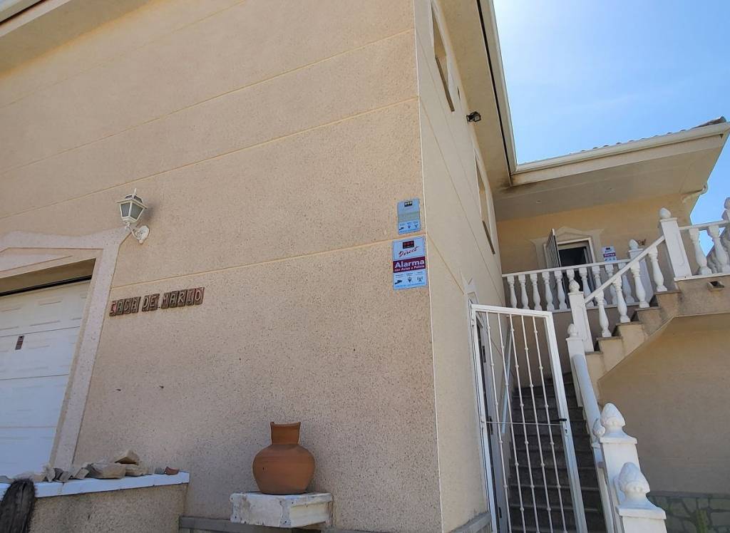 Resale - Villa - Hondón de las Nieves