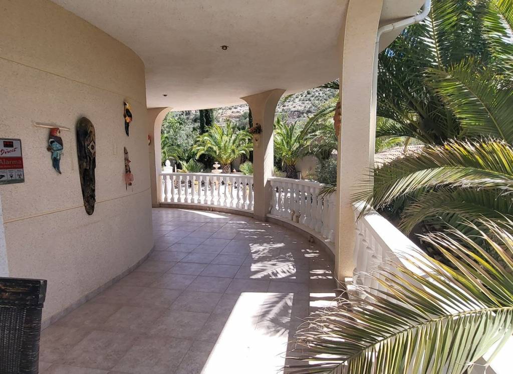 Resale - Villa - Hondón de las Nieves