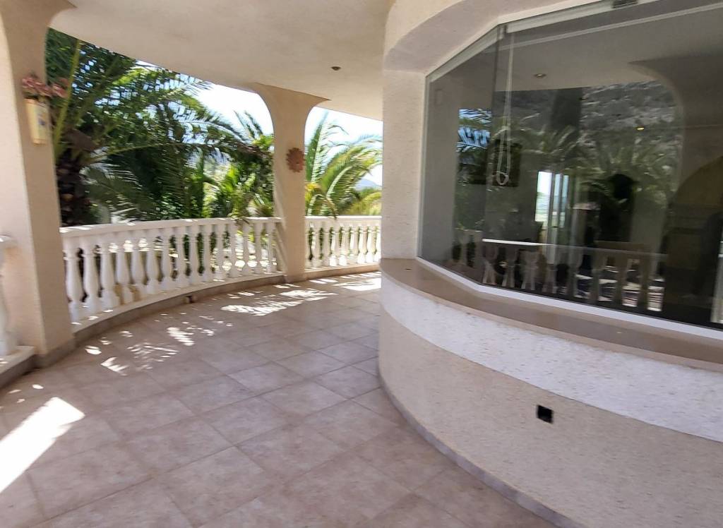 Resale - Villa - Hondón de las Nieves