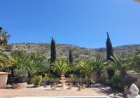 Resale - Villa - Hondón de las Nieves