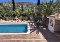 Resale - Villa - Hondón de las Nieves