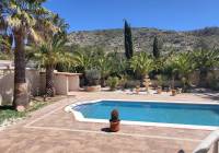 Resale - Villa - Hondón de las Nieves