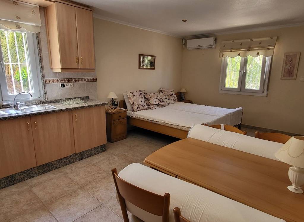 Resale - Villa - Hondón de las Nieves