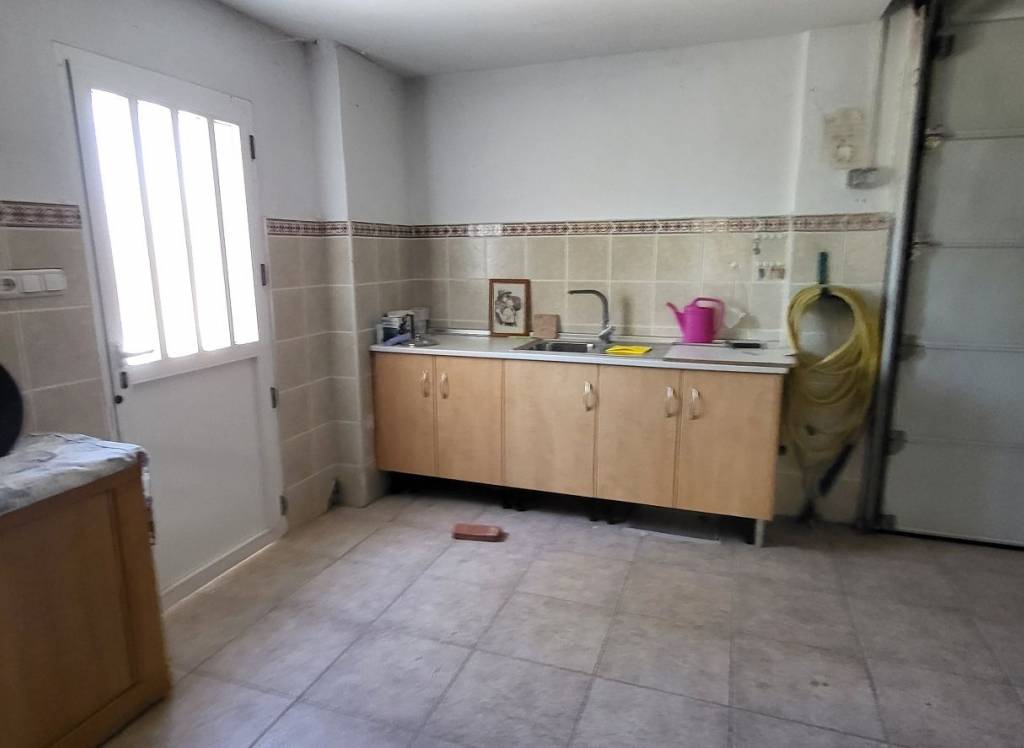 Resale - Villa - Hondón de las Nieves