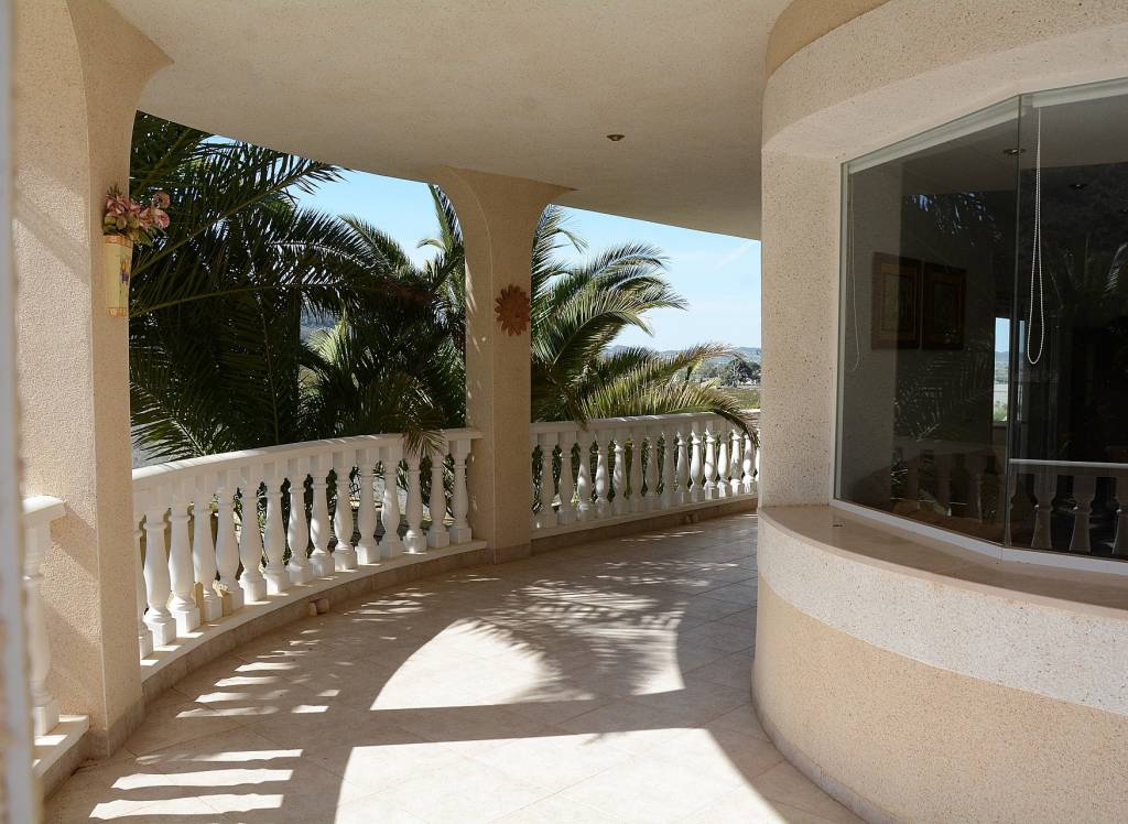 Resale - Villa - Hondón de las Nieves