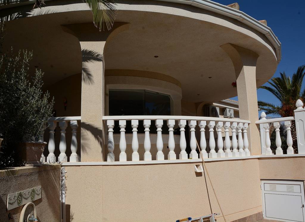 Resale - Villa - Hondón de las Nieves