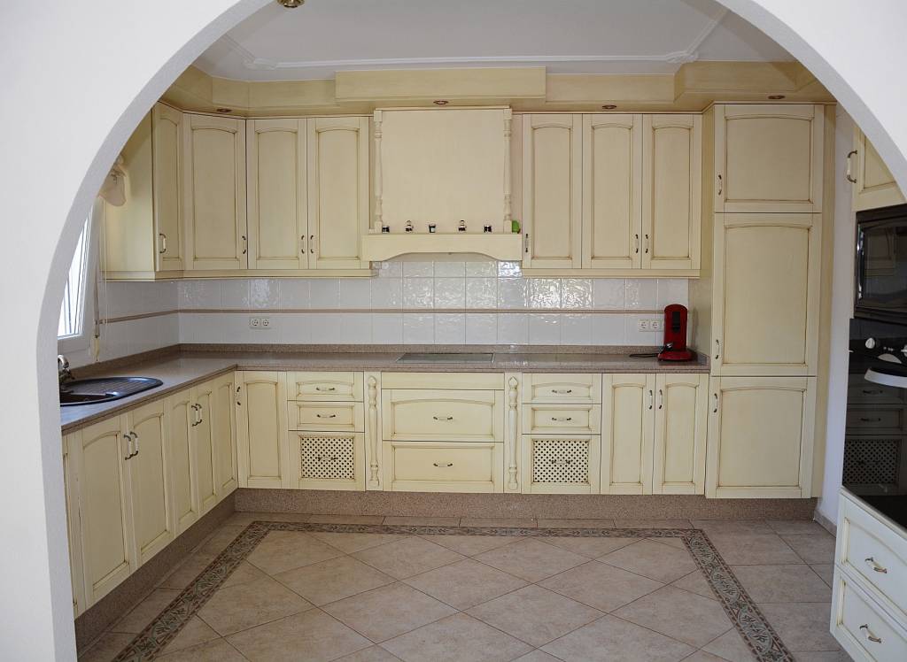 Resale - Villa - Hondón de las Nieves