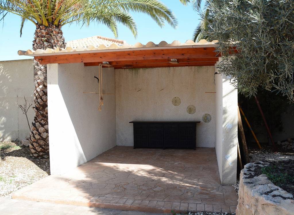 Resale - Villa - Hondón de las Nieves