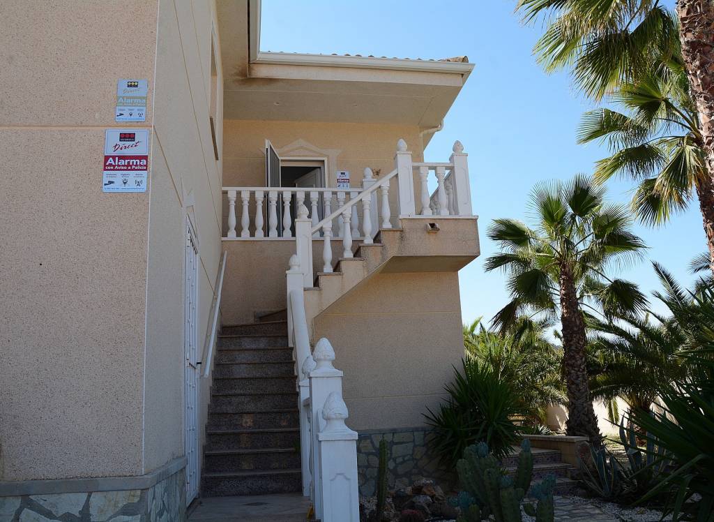 Resale - Villa - Hondón de las Nieves
