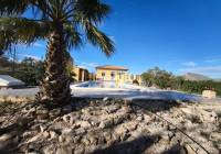 Resale - Villa - Hondón de los Frailes - Inland