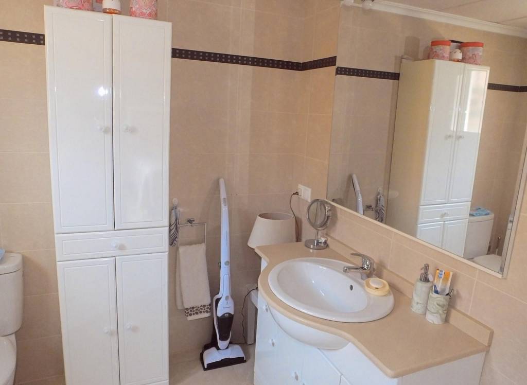 Resale - Villa - La Romana