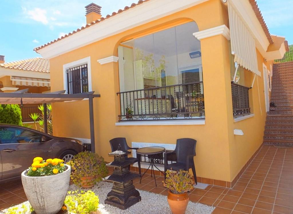 Resale - Villa - La Romana