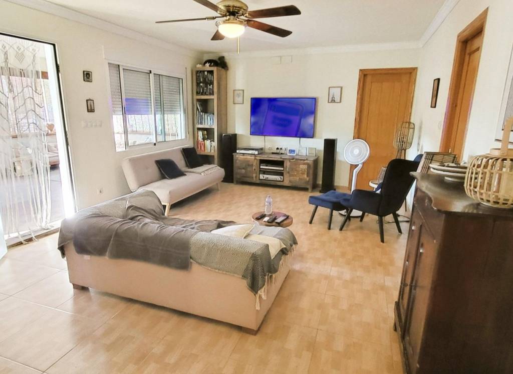 Resale - Villa - La Romana