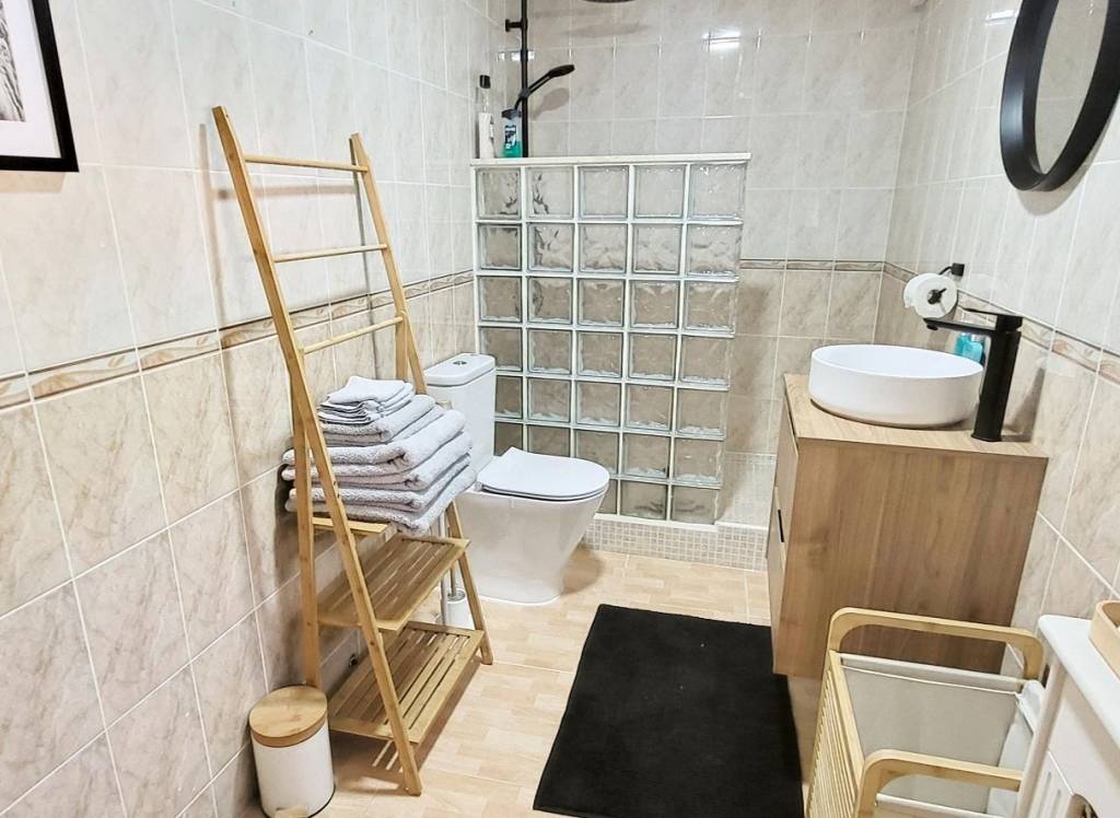 Resale - Villa - La Romana