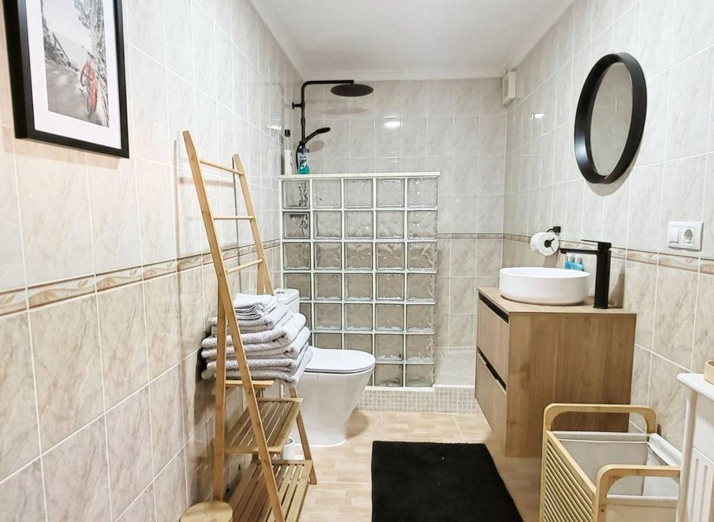 Resale - Villa - La Romana