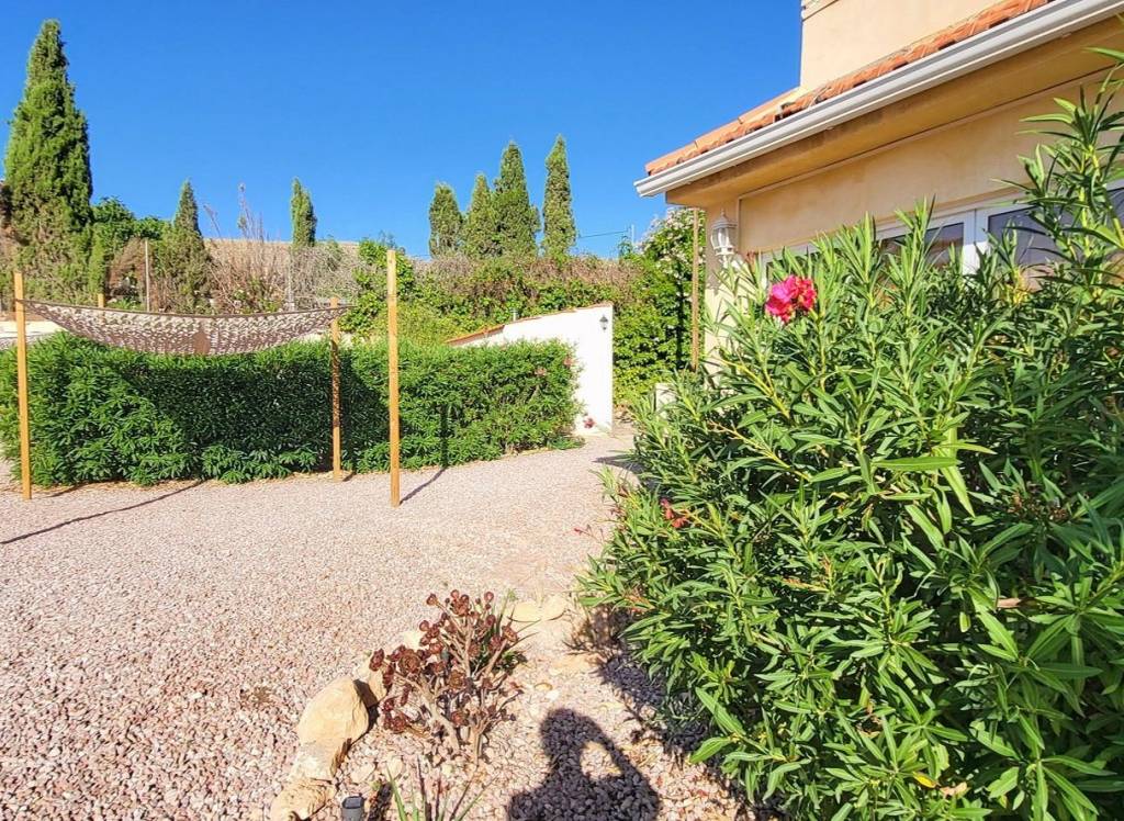 Resale - Villa - La Romana