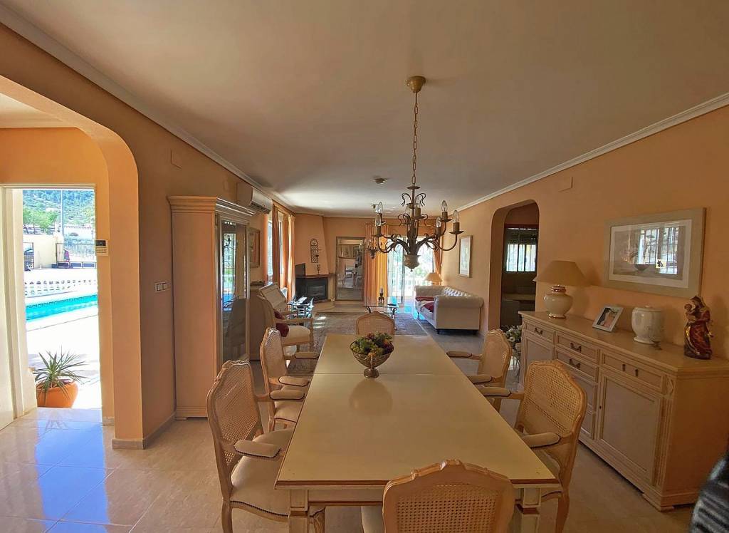 Resale - Villa - La Zarza