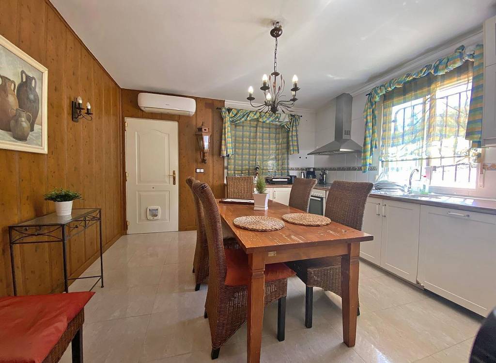 Resale - Villa - La Zarza