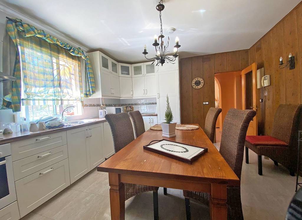 Resale - Villa - La Zarza