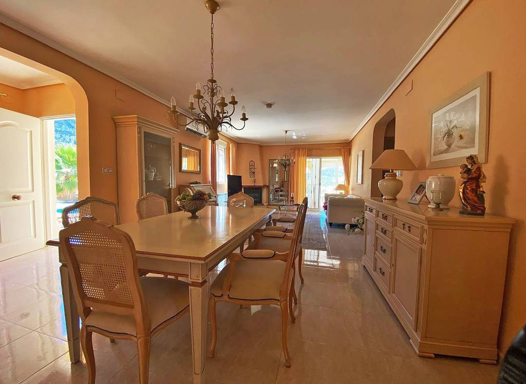 Resale - Villa - La Zarza