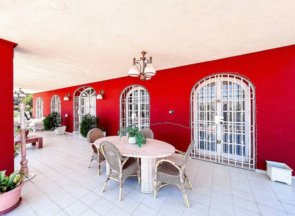 Resale - Villa - Monovar