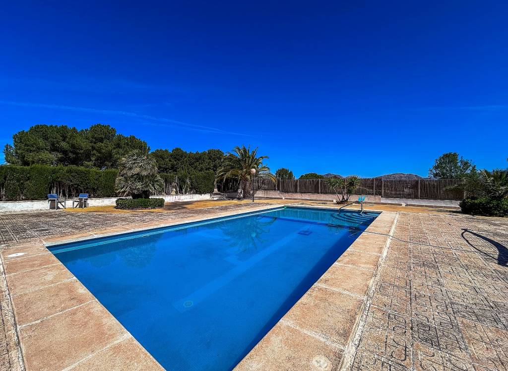 Resale - Villa - Monovar