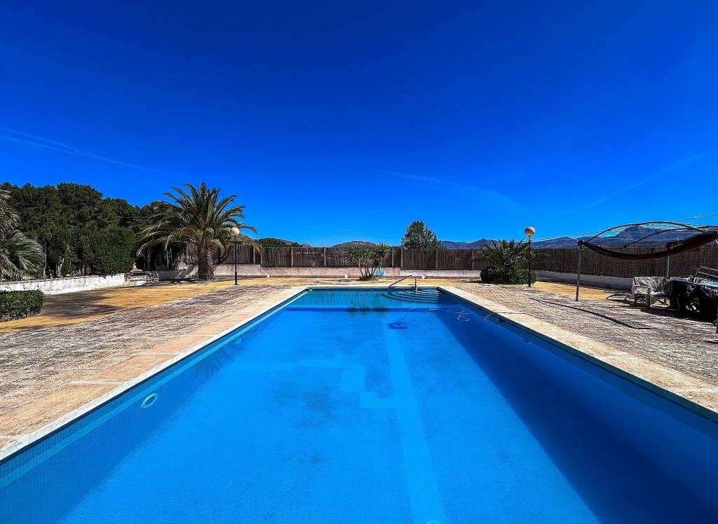 Resale - Villa - Monovar