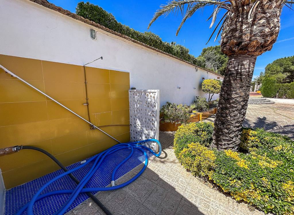 Resale - Villa - Monovar