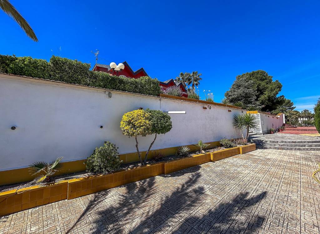 Resale - Villa - Monovar