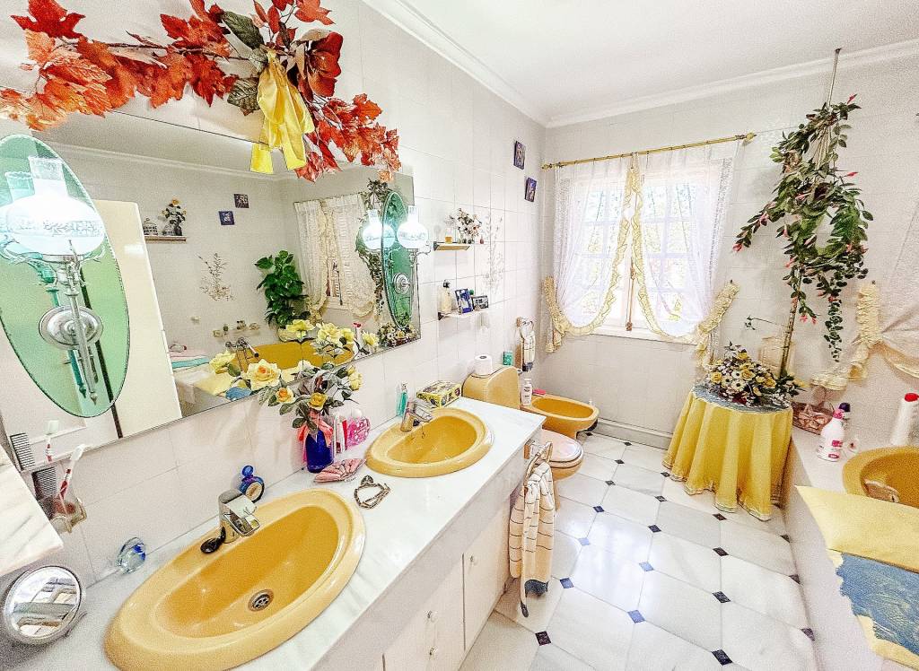 Resale - Villa - Monovar