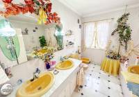 Resale - Villa - Monovar